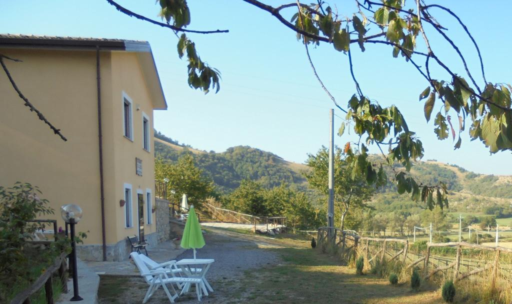 Azienda Agrituristica La Casetta Del Pollino Mormanno Exterior photo