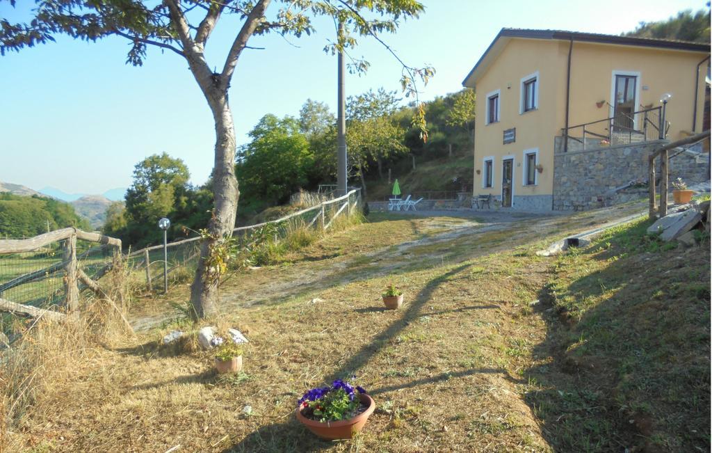 Azienda Agrituristica La Casetta Del Pollino Mormanno Exterior photo